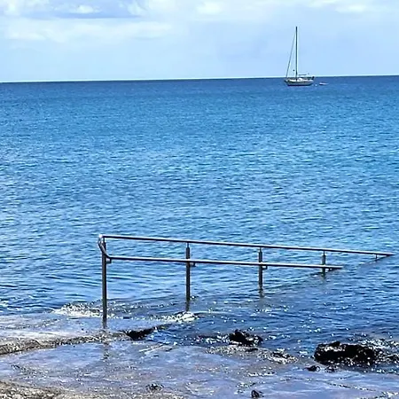 Loro Villa Playa Honda (Lanzarote)