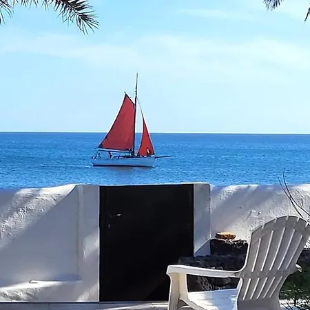 Loro Villa Playa Honda (Lanzarote)