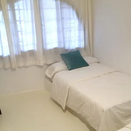 Loro Villa *