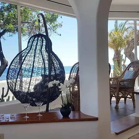 Loro Villa *