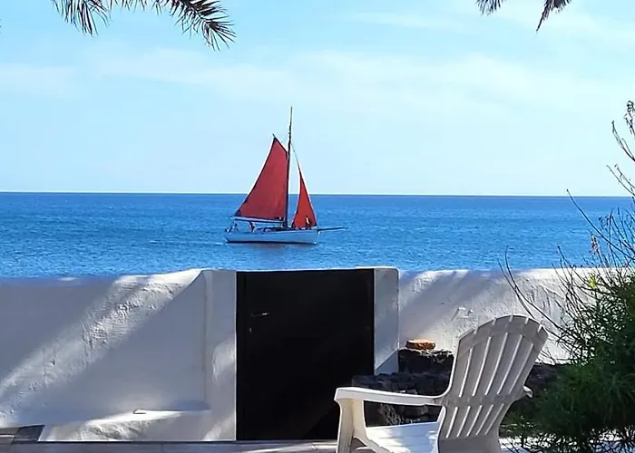 Loro Villa Playa Honda (Lanzarote)