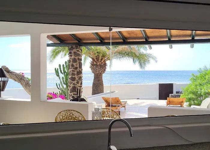 Villa Loro Playa Honda (Lanzarote)